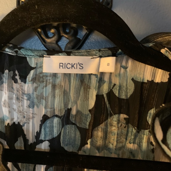 Ricki’s Ruffled Blouse with Camisole - Picture 4 of 6